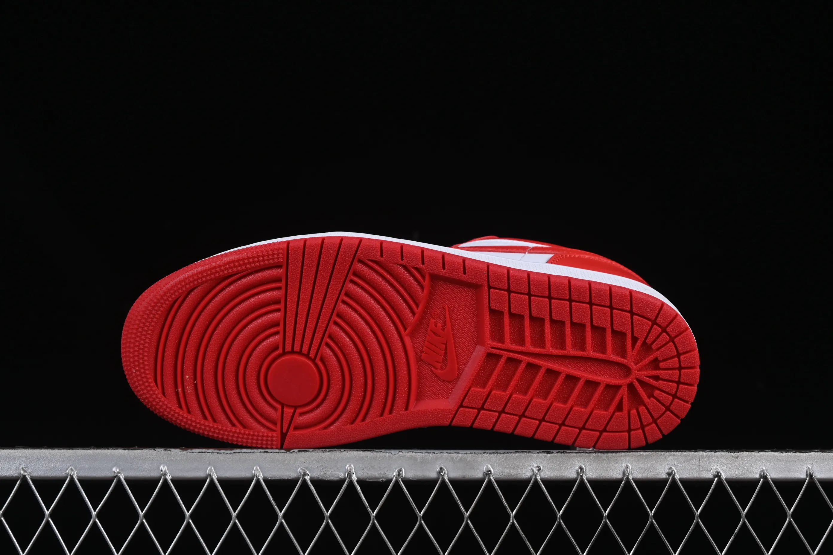 All categories Air Jordan Jordan series basketball shoes Air Jordan 1 Low Air Jordan 1 Low AJ1 Joe 1 white and red color low-top cultural and casual sneakers 553558-166